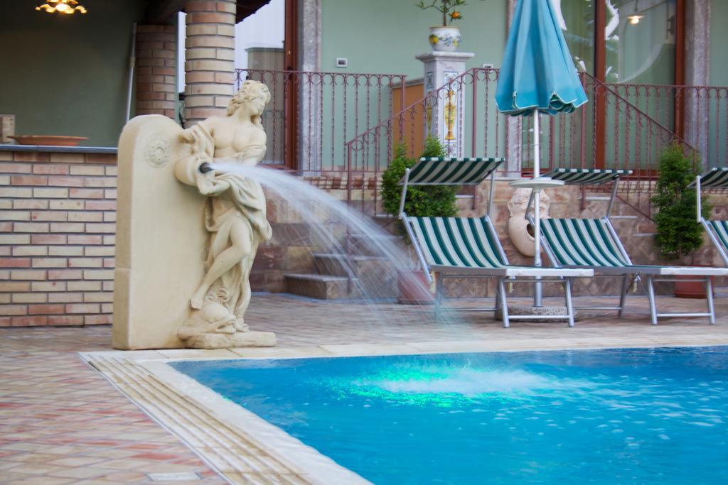 Villa Cristina ジャルディーニ・ナクソス エクステリア 写真